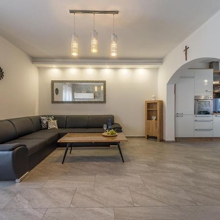 זאדאר Apartments Stars מראה חיצוני תמונה