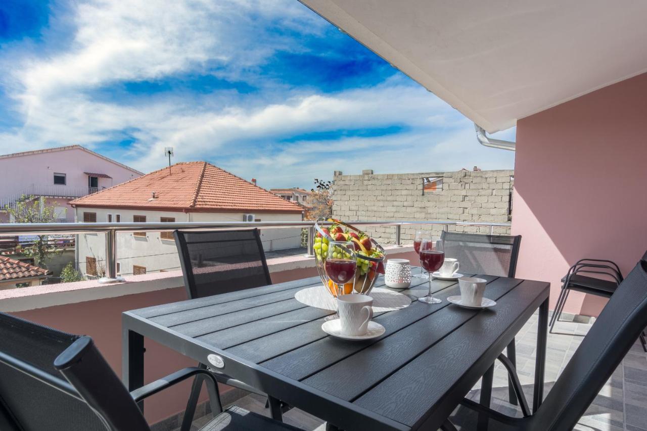 זאדאר Apartments Stars מראה חיצוני תמונה