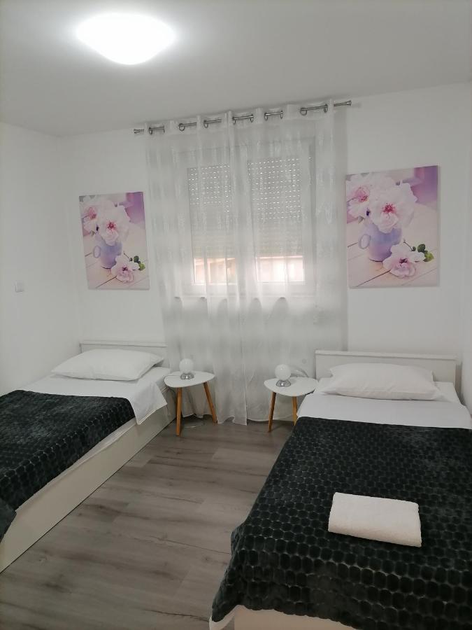 זאדאר Apartments Stars מראה חיצוני תמונה