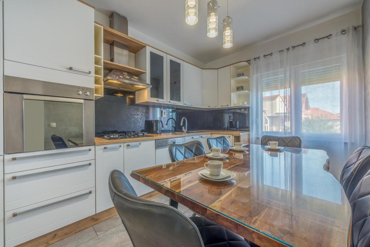 זאדאר Apartments Stars מראה חיצוני תמונה